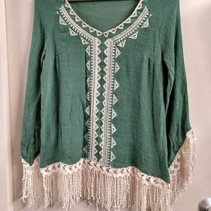 Entro Boho Top with fringe Sz Large